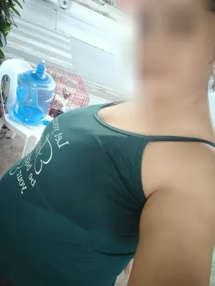 Jovana, 29