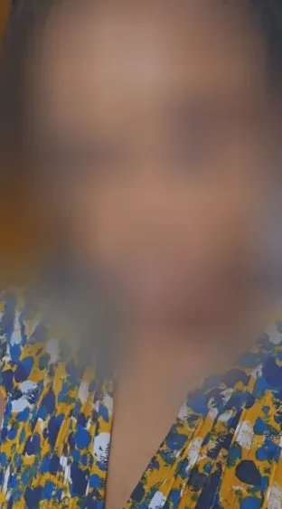 Karin, 37