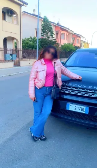 Melanie, 36