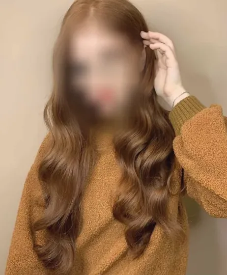 Melanie, 24