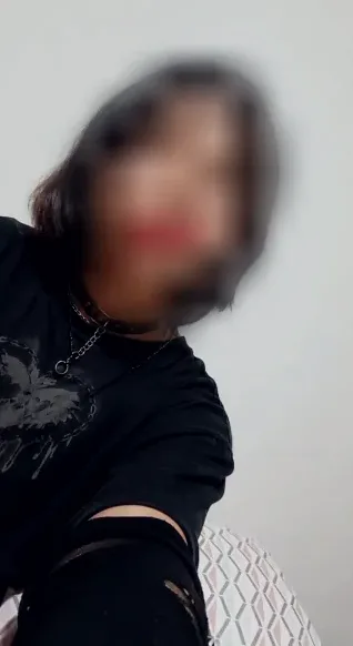 Nora, 18