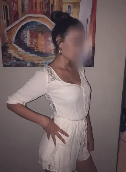Thea, 32